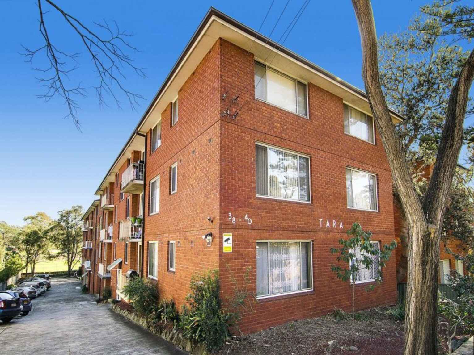 17/38-40 Meadow Crescent Meadowbank