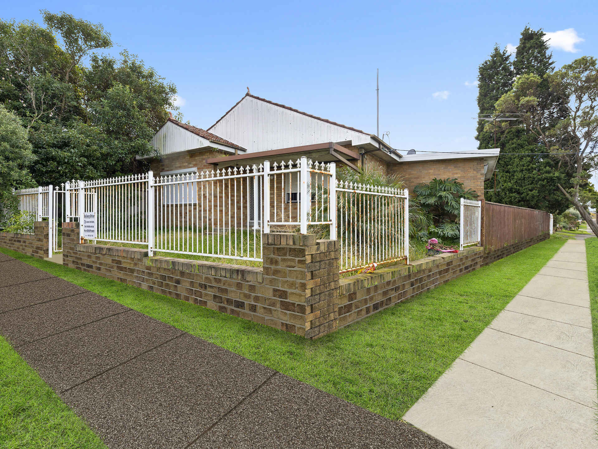 17 Wolli Creek Road Arncliffe