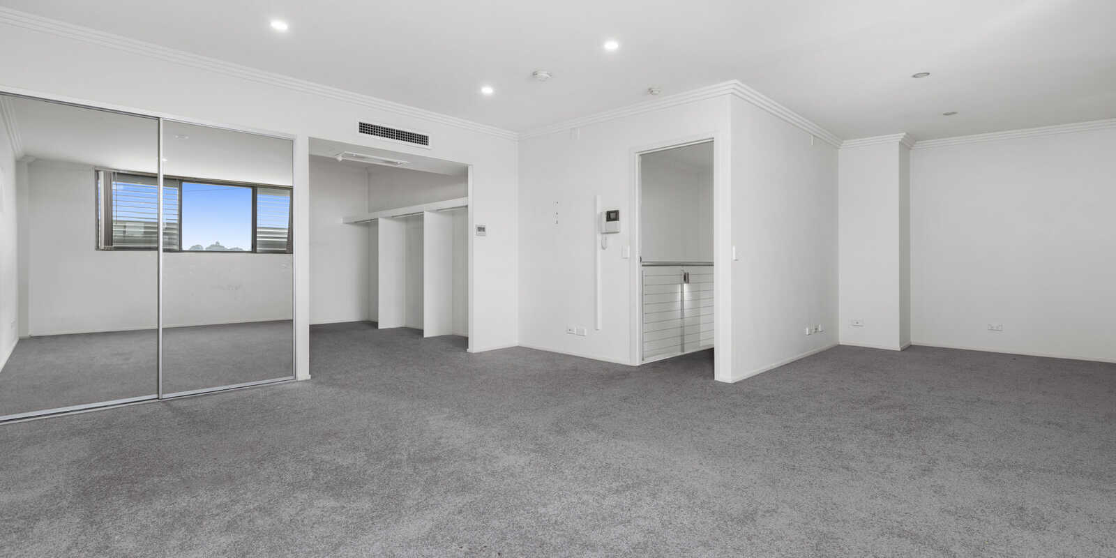 50/4-10 Benedict Court Holroyd