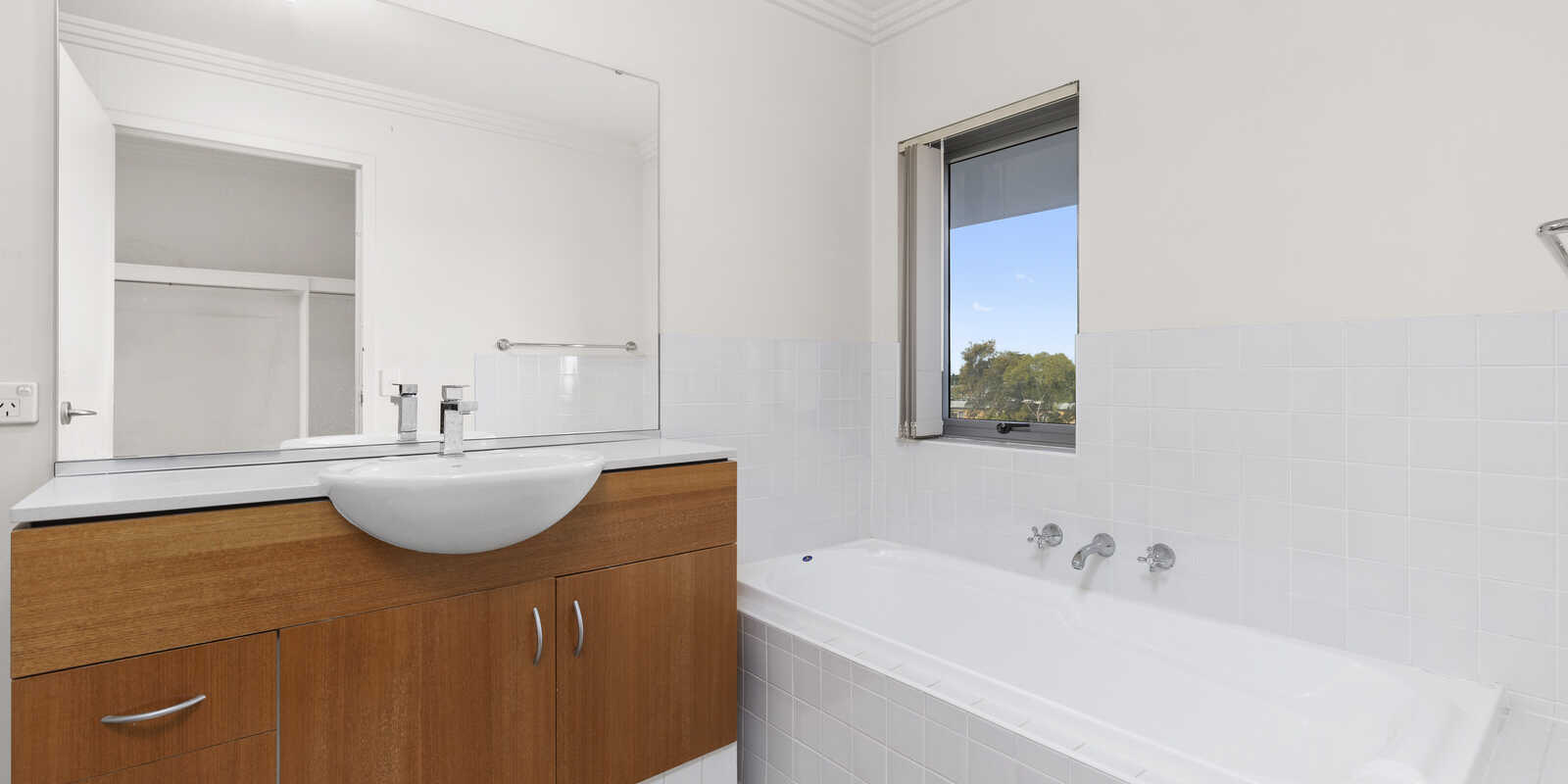 50/4-10 Benedict Court Holroyd