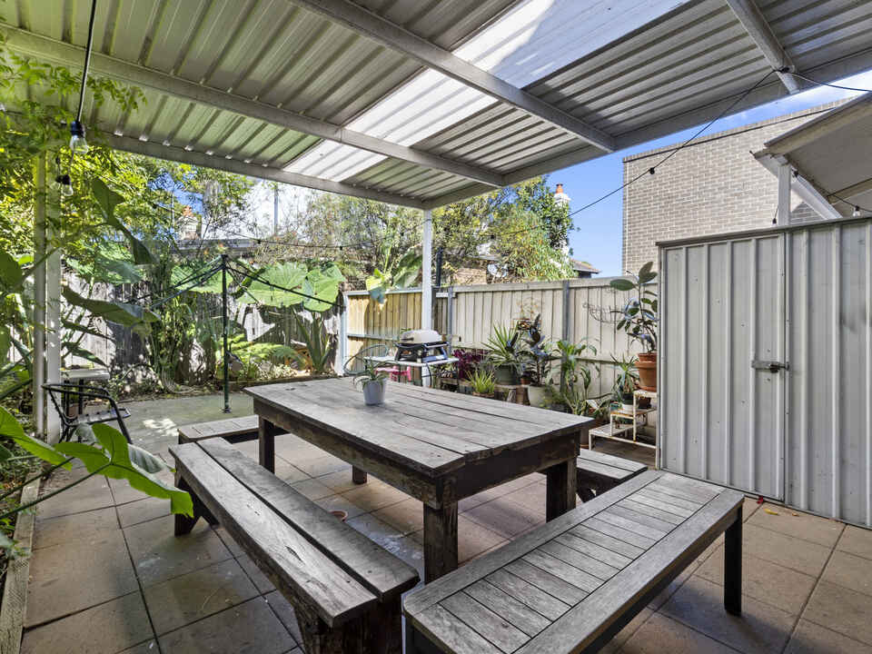 74 New Canterbury Road Petersham
