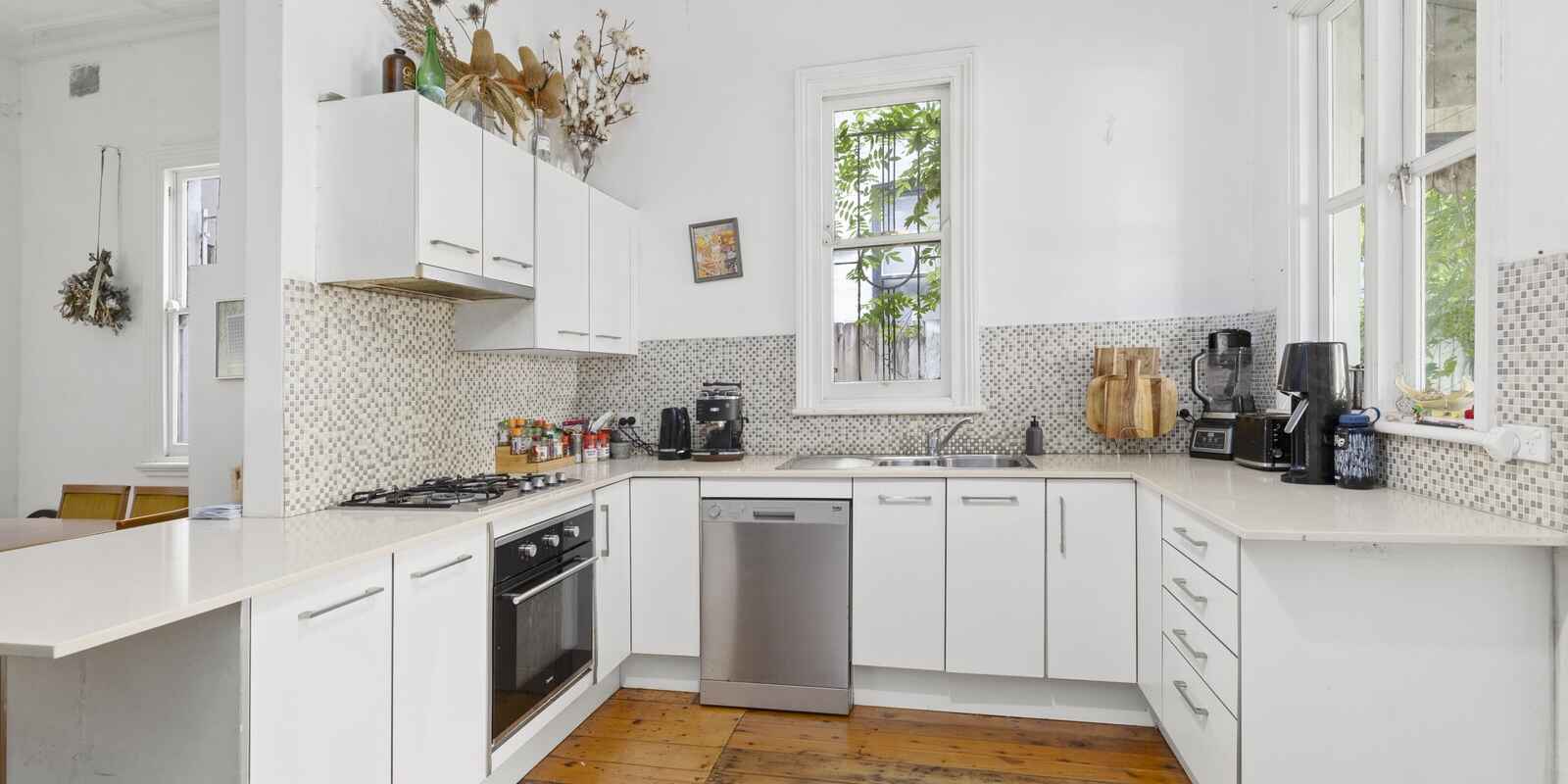 74 New Canterbury Road Petersham