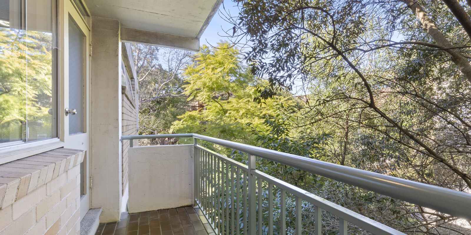 10/52  Meadow Crescent Meadowbank