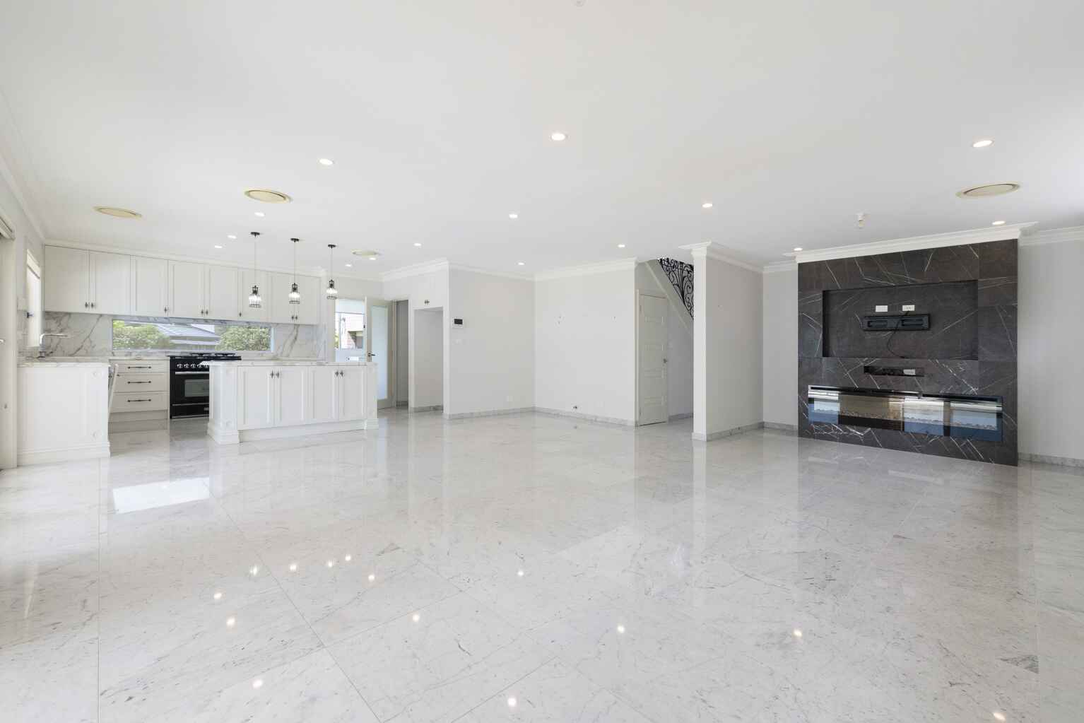 8 Chesterton Avenue North Kellyville