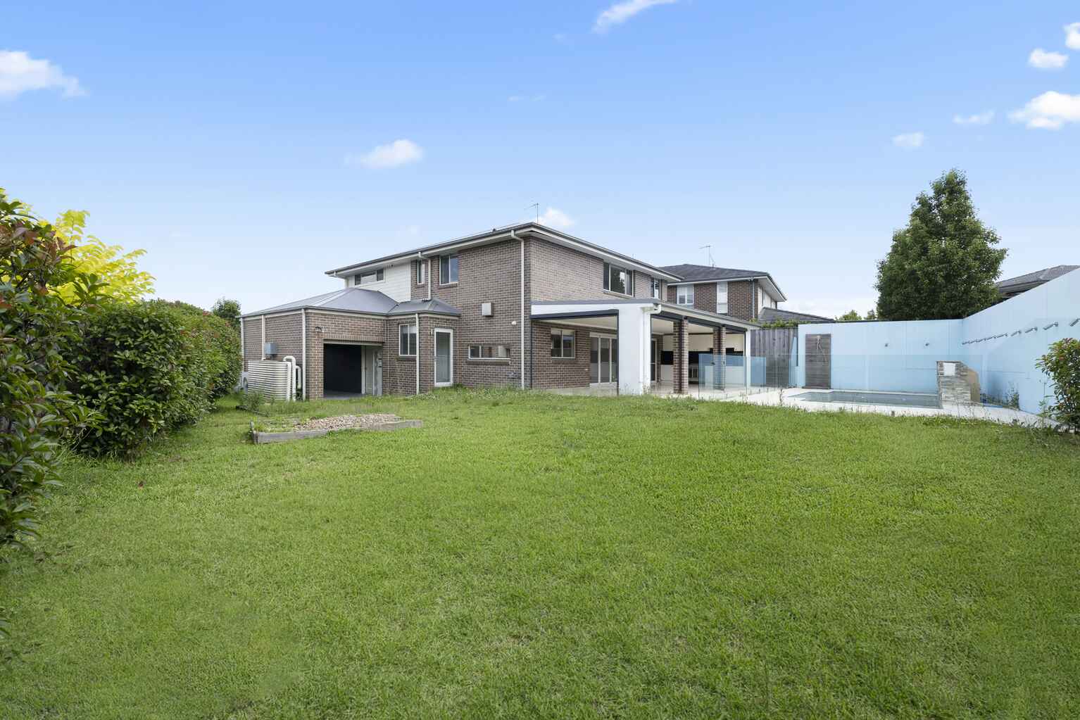 8 Chesterton Avenue North Kellyville