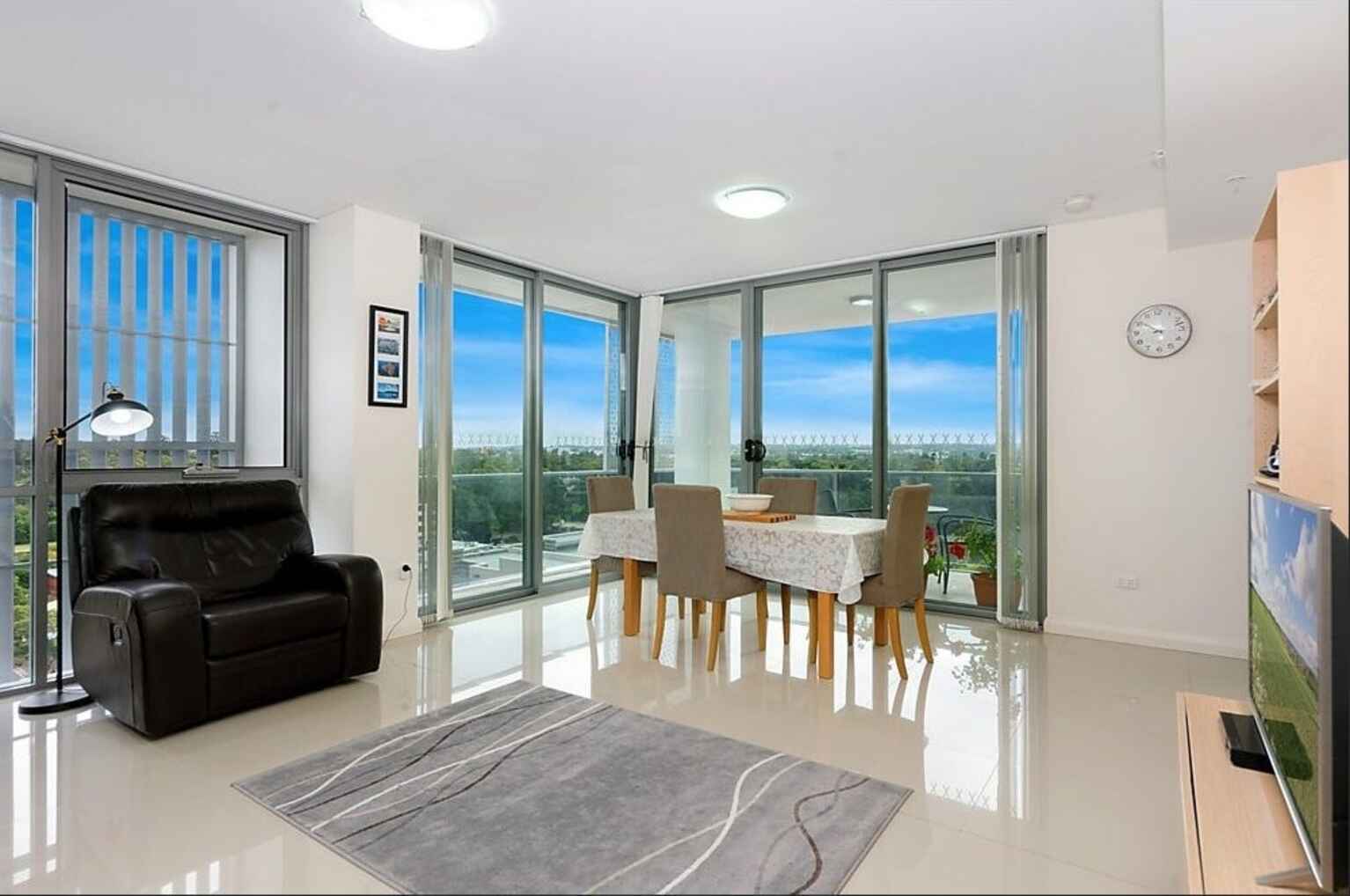1002/29 Hunter Street Parramatta