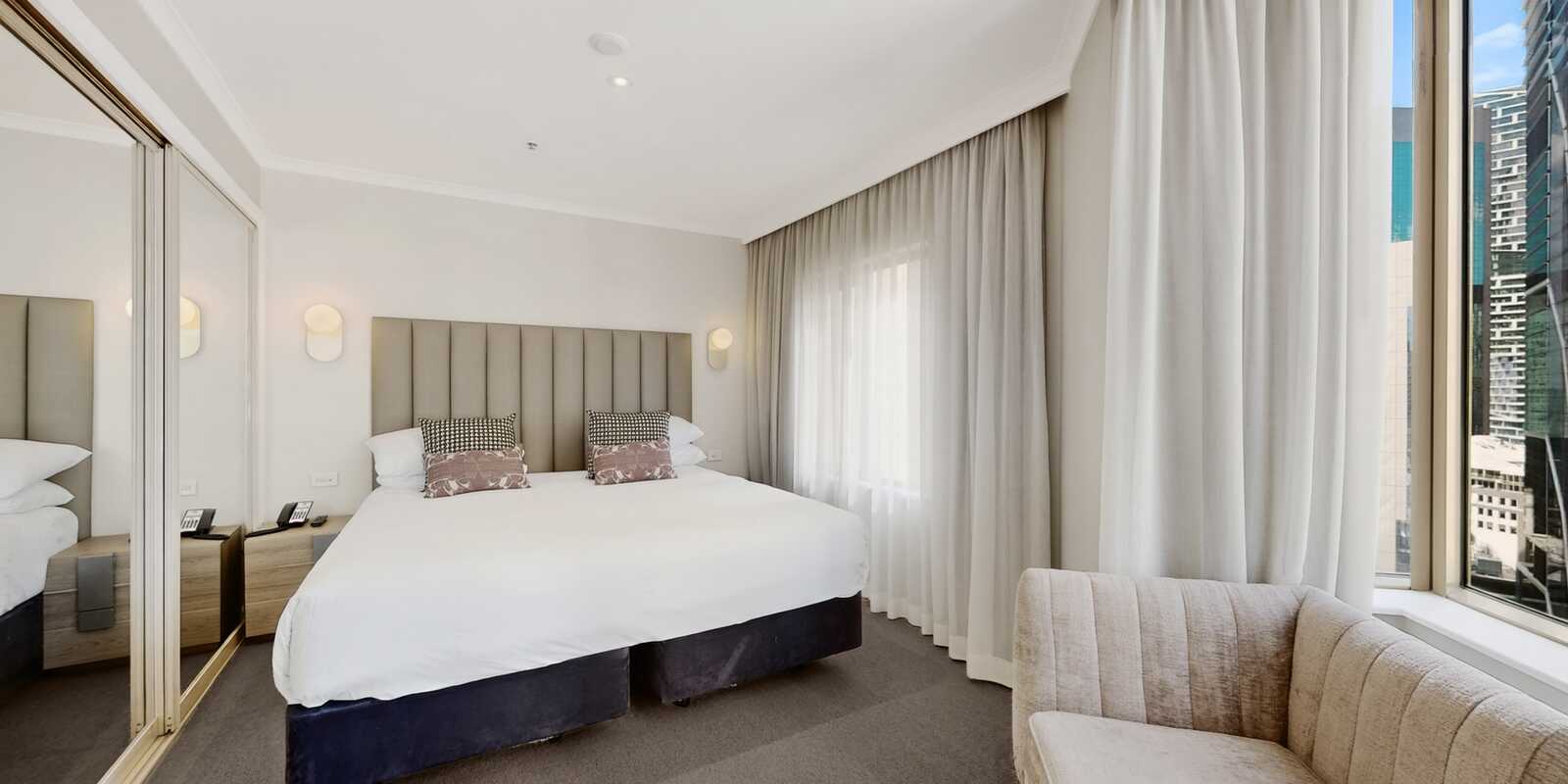 1702/96-118 Gloucester Street The Rocks