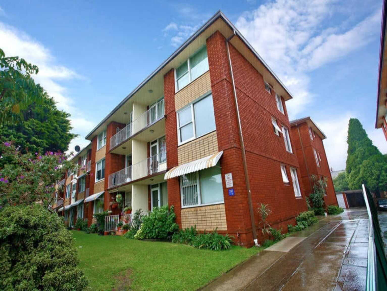 6/261 Blaxland Road Ryde