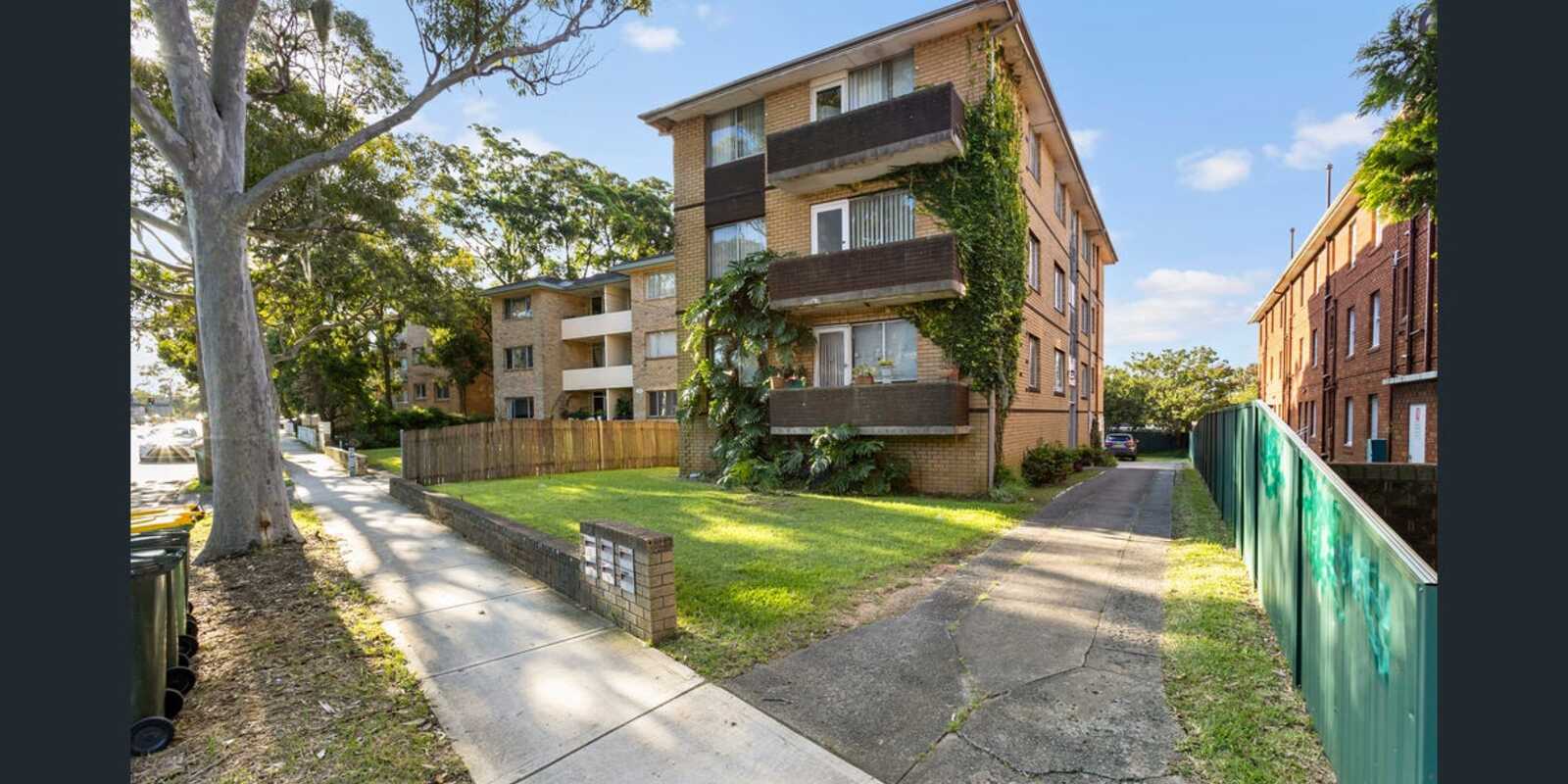 2/193 Liverpool Road Enfield