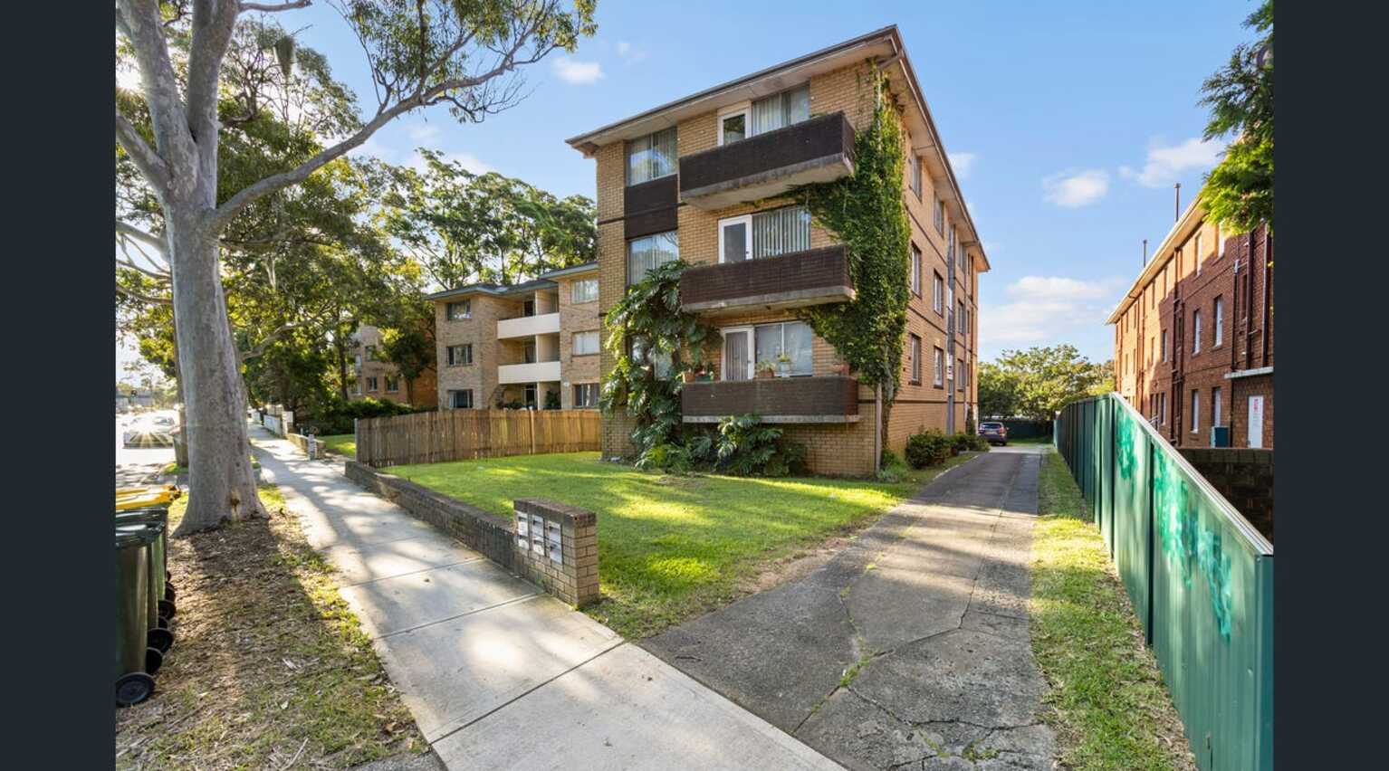 2/193 Liverpool Road Enfield