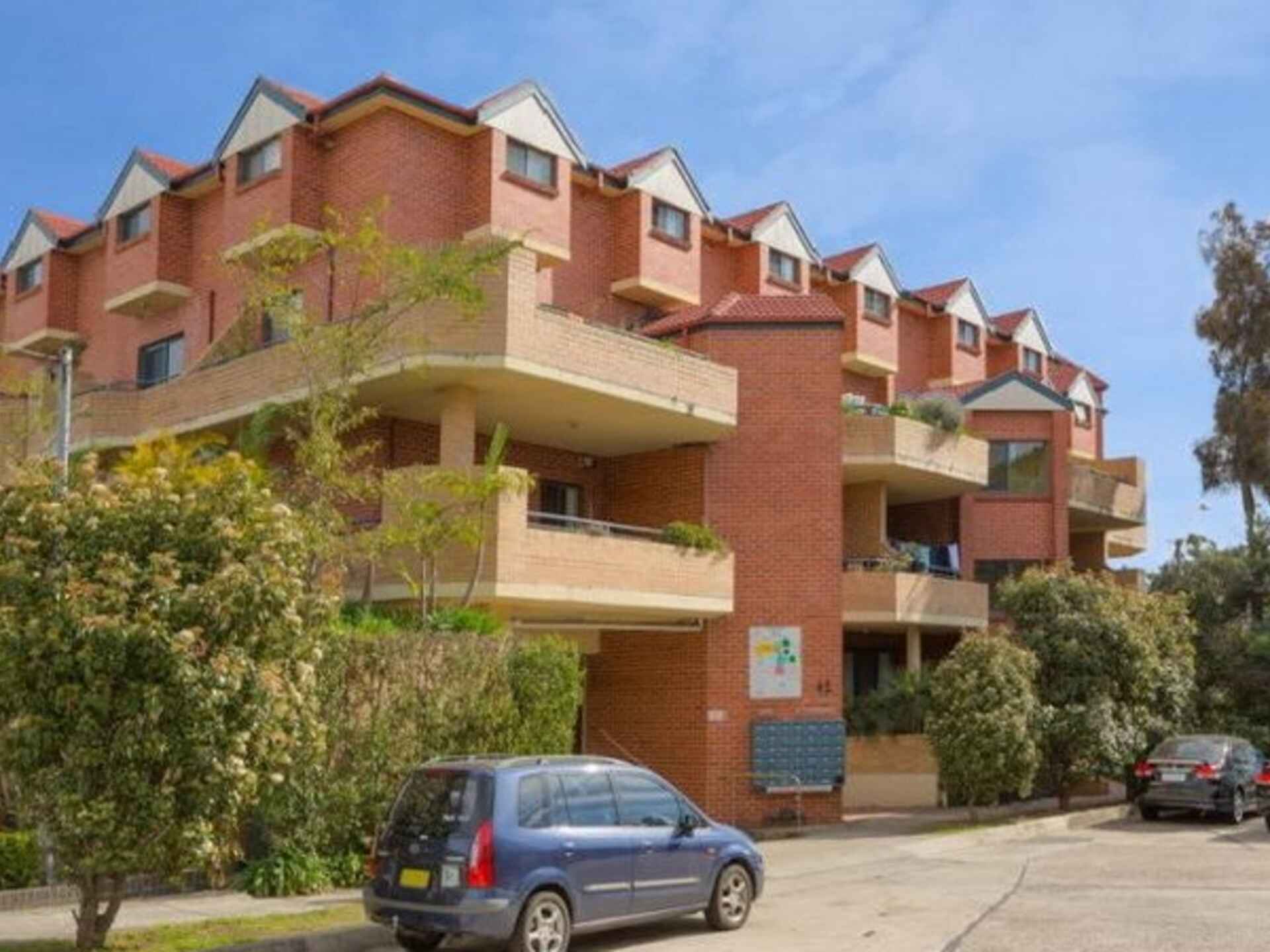 18/42 Swan Avenue Strathfield