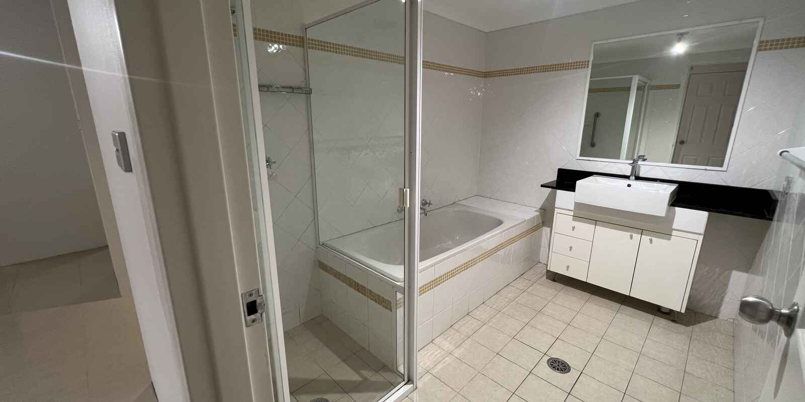26/8-16 William Street Ryde