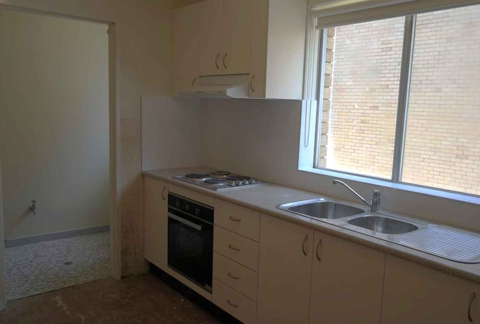 2/193 Liverpool Road Enfield