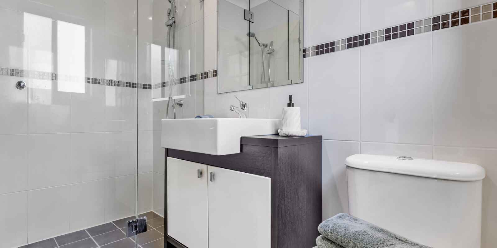 2 Bass Street Putney