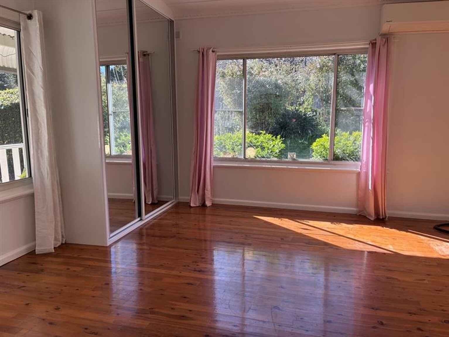 33 Pacey Avenue North Ryde